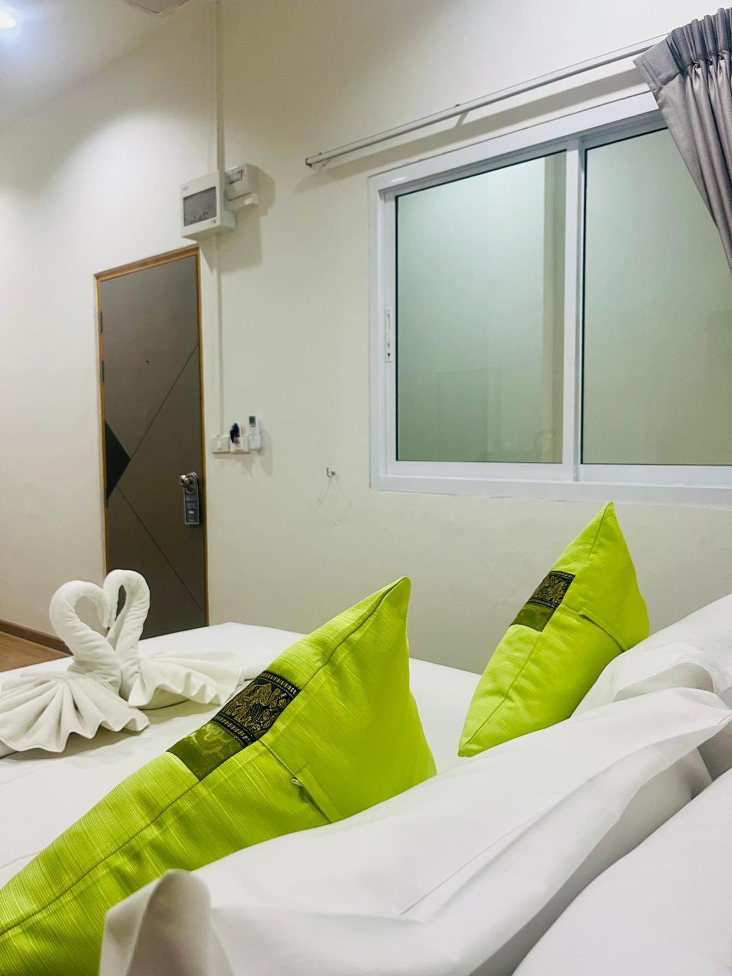 28 Boutique Hotel Patong ภายนอก รูปภาพ