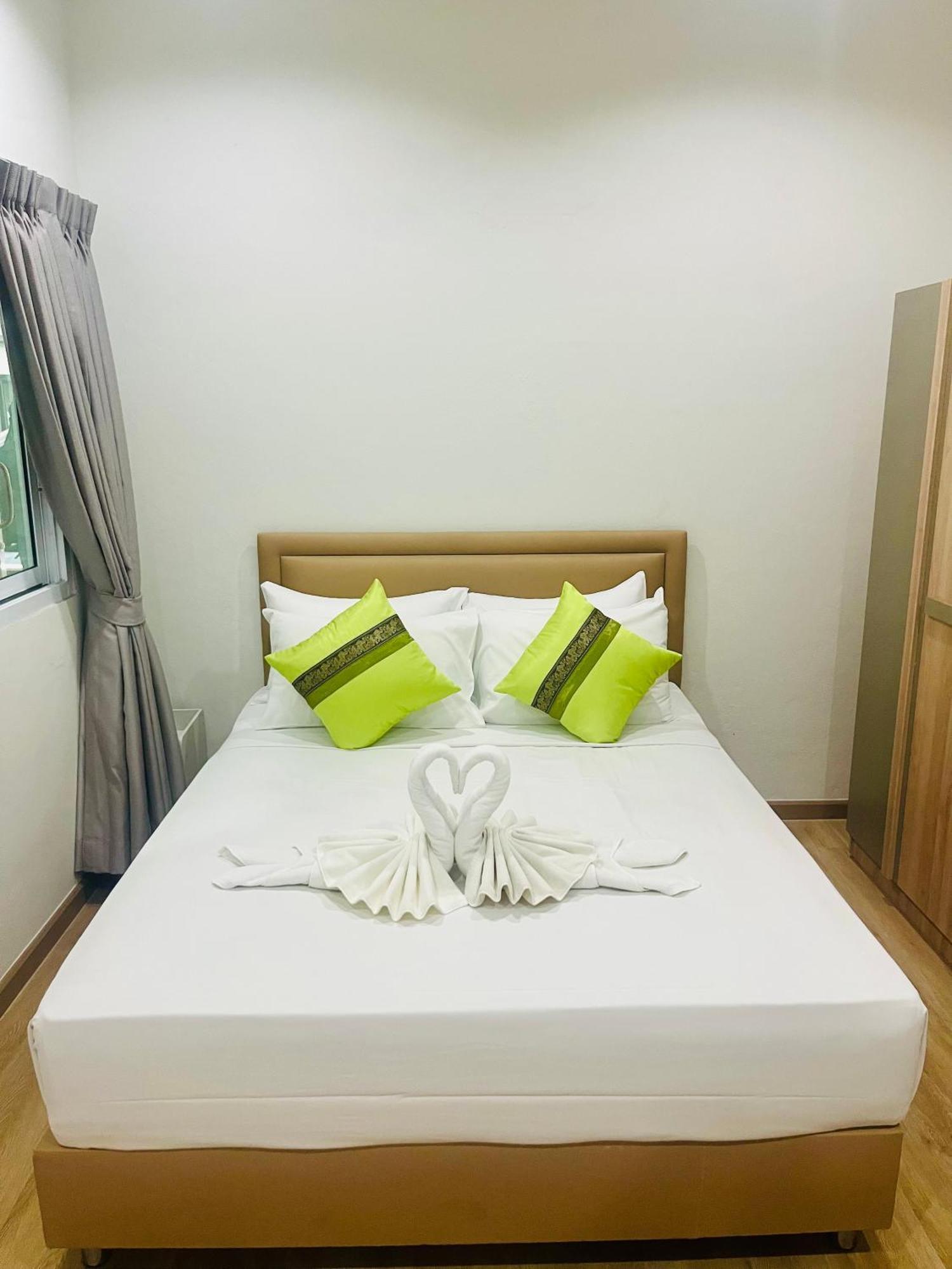 28 Boutique Hotel Patong ภายนอก รูปภาพ
