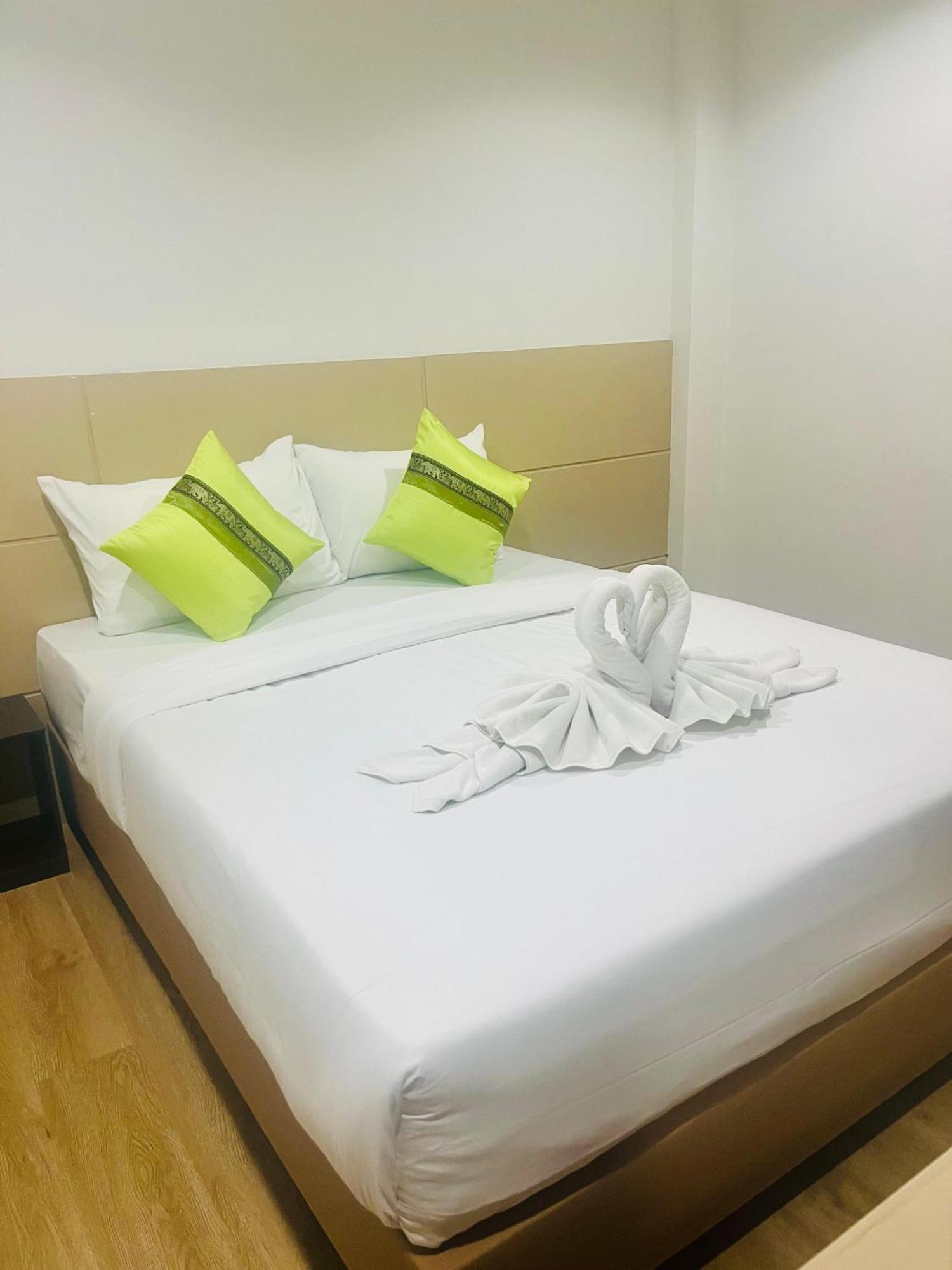 28 Boutique Hotel Patong ภายนอก รูปภาพ