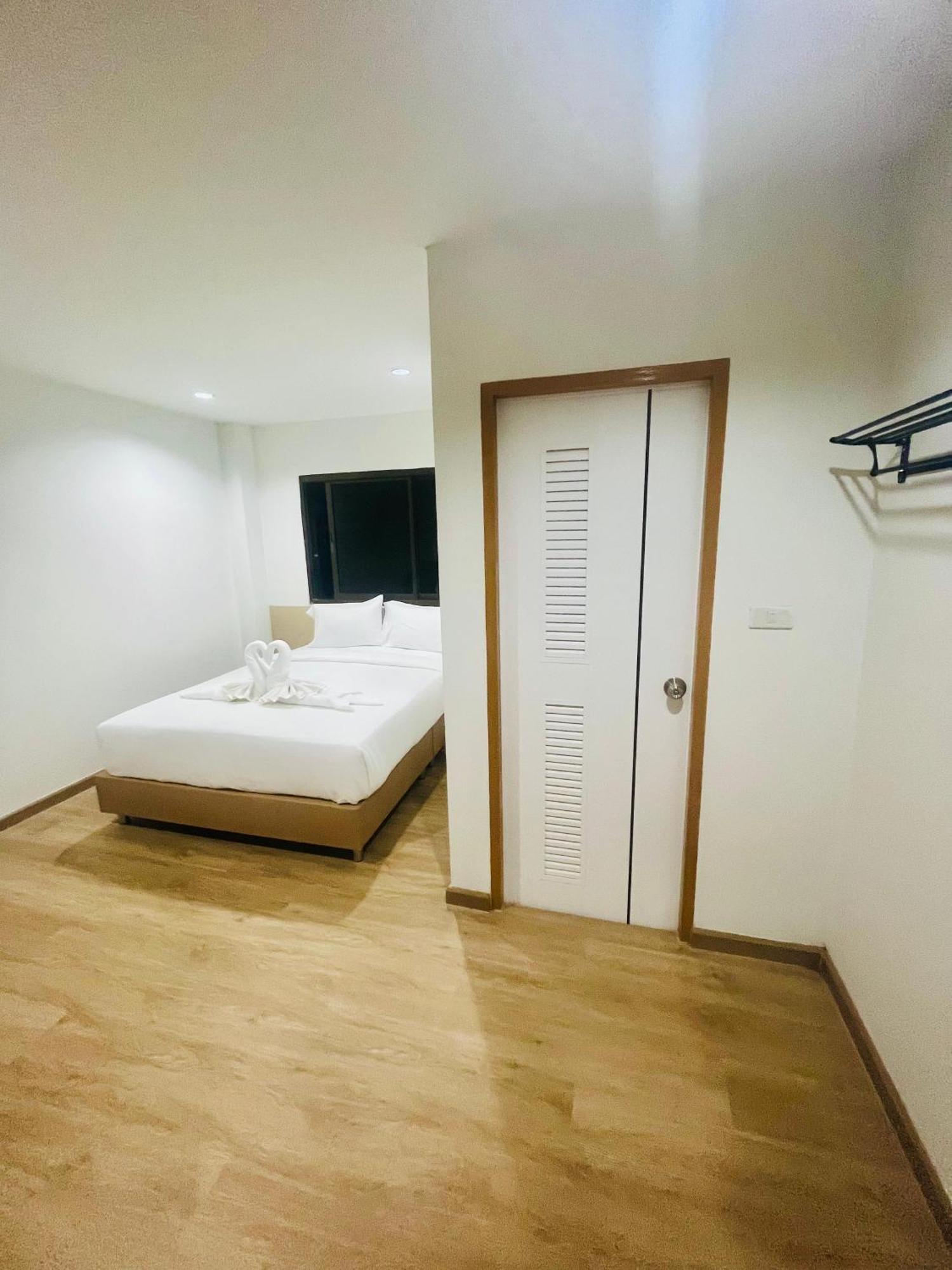 28 Boutique Hotel Patong ภายนอก รูปภาพ