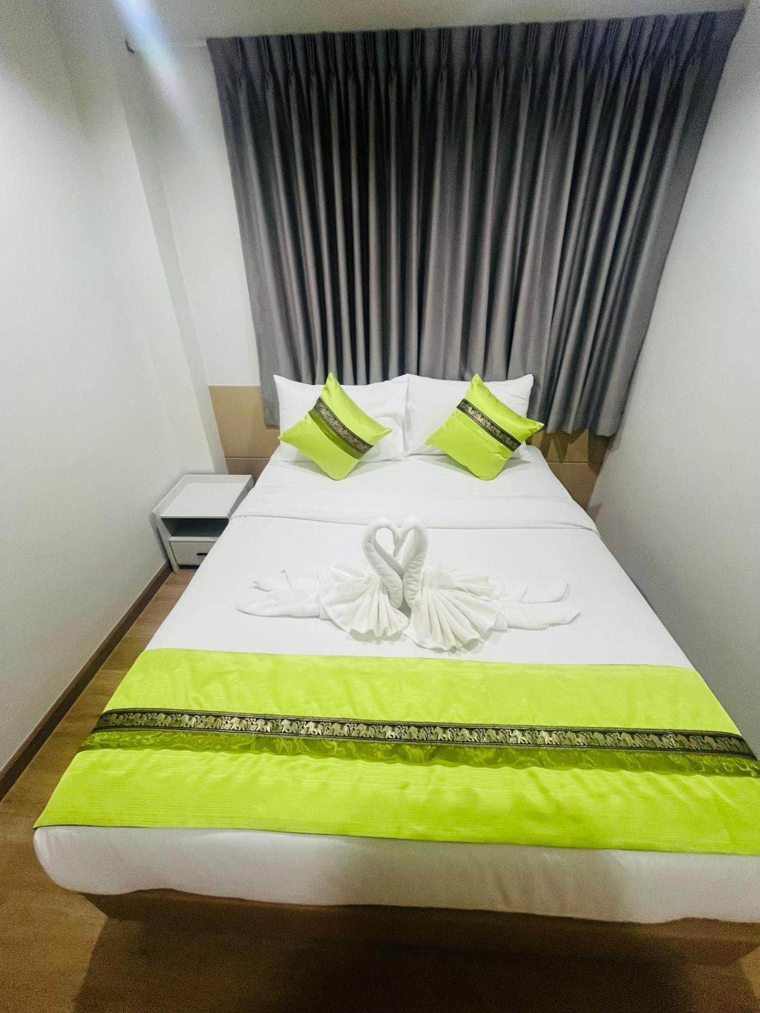 28 Boutique Hotel Patong ภายนอก รูปภาพ