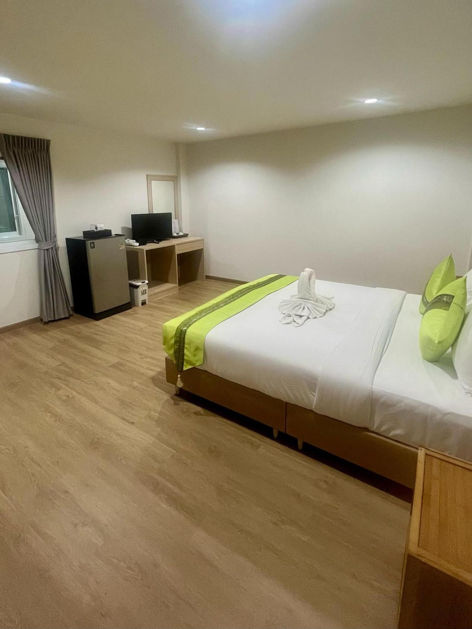 28 Boutique Hotel Patong ภายนอก รูปภาพ