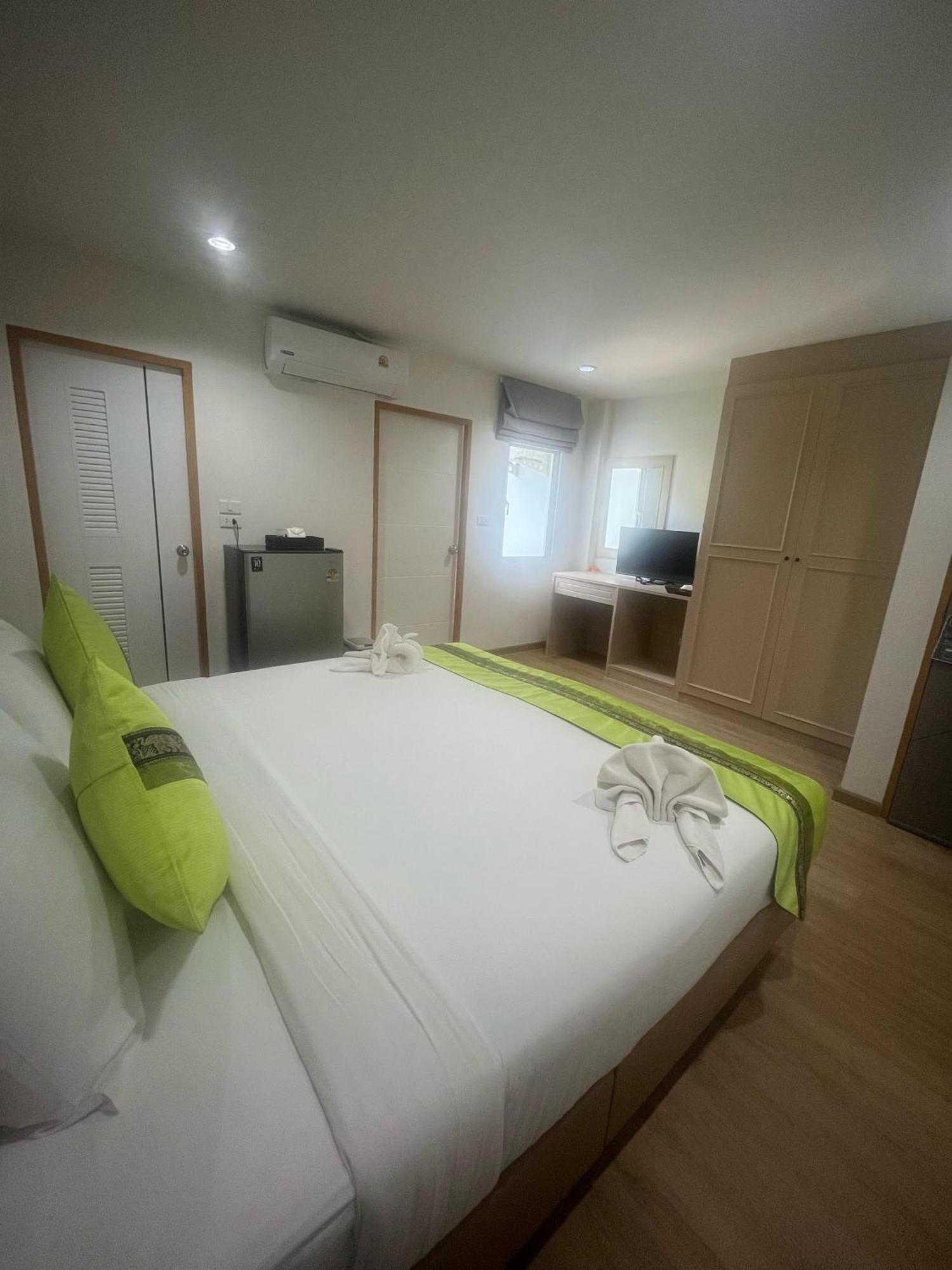 28 Boutique Hotel Patong ภายนอก รูปภาพ